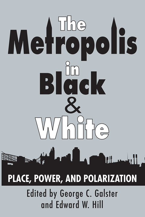 THE METROPOLIS IN BLACK AND WHITE