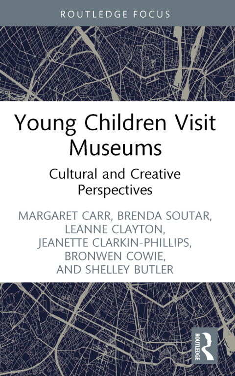 YOUNG CHILDREN VISIT MUSEUMS