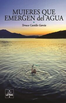 MUJERES QUE EMERGEN DEL AGUA